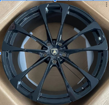 Load image into Gallery viewer, 23" Staggered Lamborghini Urus Wheels. Direct fitment for all Urus Models