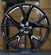 Load image into Gallery viewer, 24" Staggered Lamborghini Urus Wheels. Direct fitment for all Urus Models